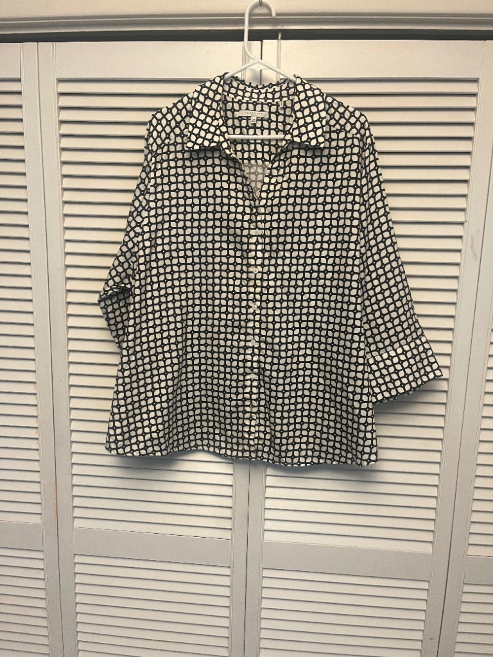 Foxcroft Button Down Shaped Blouse